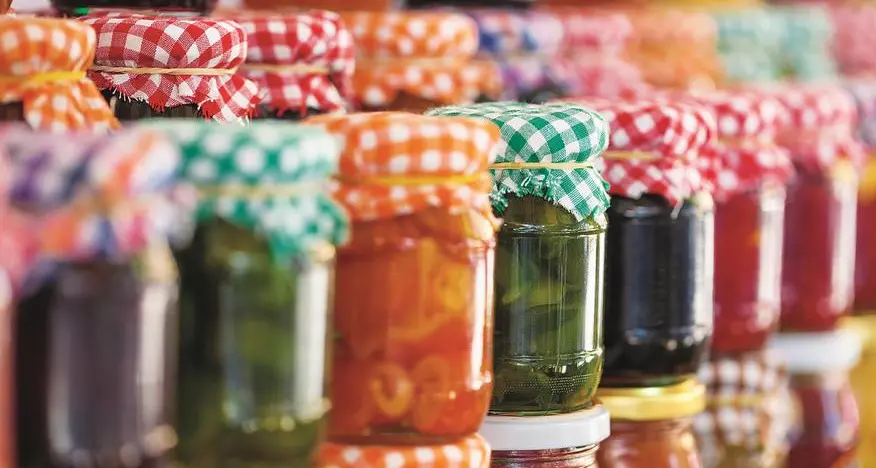 Conserve: sette regole per prepararle a casa in sicurezza