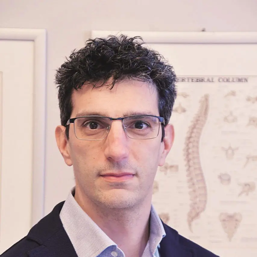 Francesco Costa, neurochirurgo