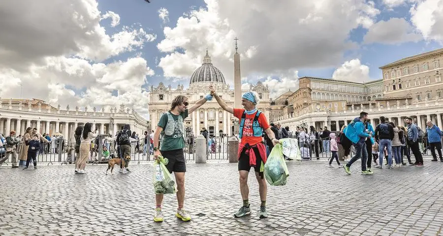 Plogging, lo sport ambientalista: si corre e si raccolgono i rifiuti