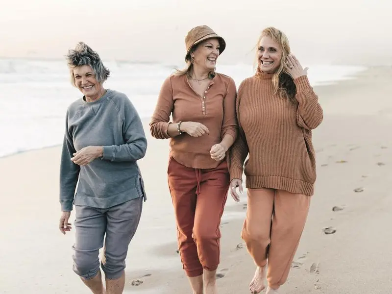 Cristina Caboni: «Io e i miei personaggi camminiamo con gli amici per sanare le ferite»