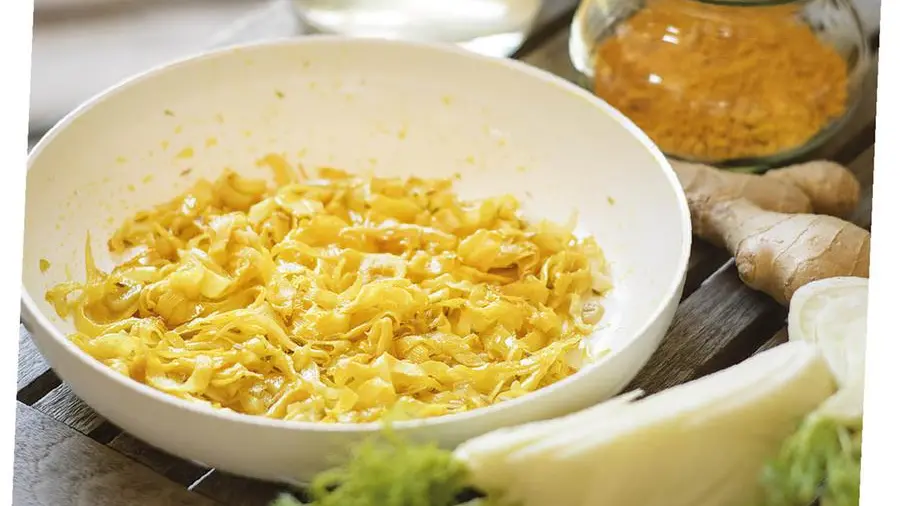 Finocchi alla curcuma, zenzero e menta