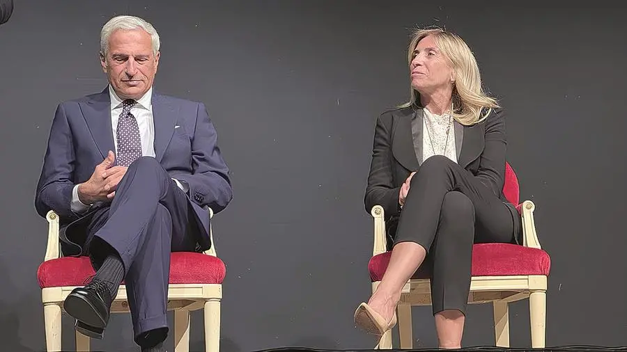 Paolo Veronesi, presidente di Co.Fa. e di Fondazione Veronesi, oltre che direttore del programma di Senologia allo Ieo-Istituto europeo di oncologia, e Rosi Massari, vicepresidente di Co.Fa., avvocata da sempre impegnata nel sociale