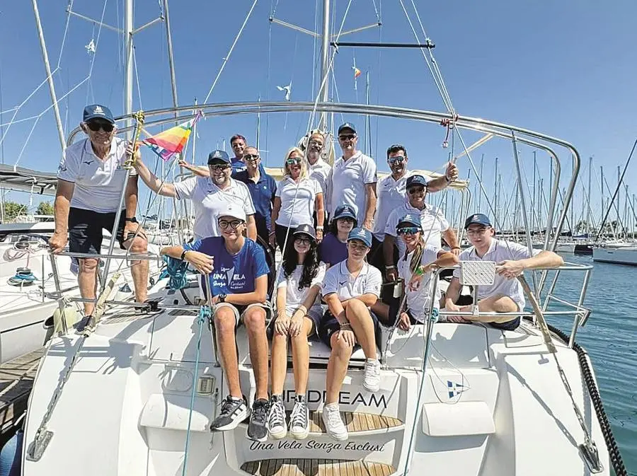 Velaterapia per i ragazzi con malattie rare dello scheletro