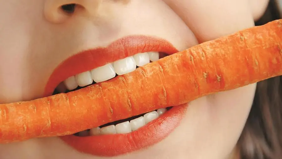 Masticare bene riduce le rughe e agevola la digestione