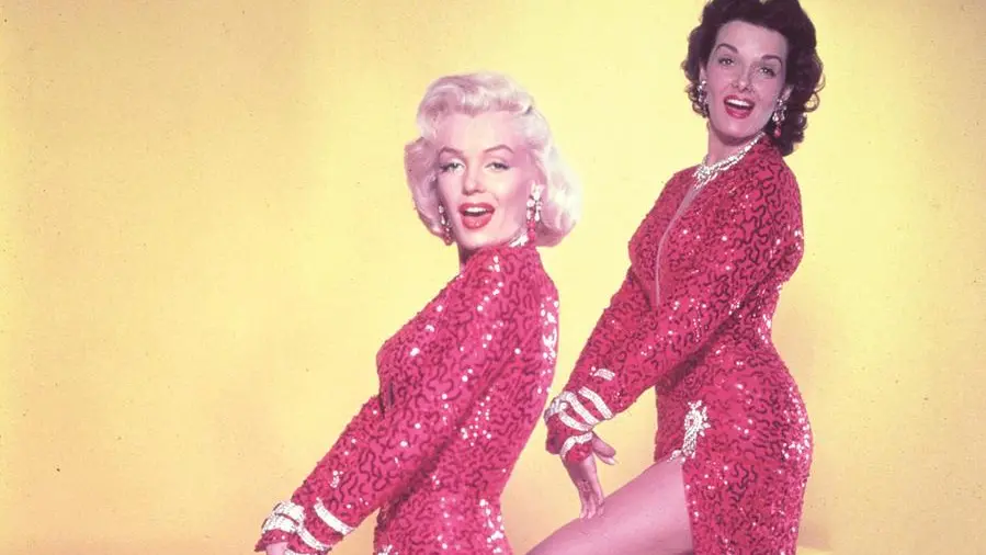 Paillettes: abiti luccicanti per ritrovare il buonumore