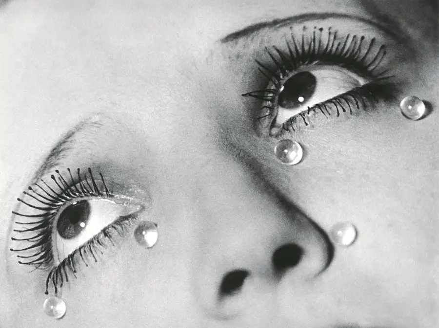 Le lacrime sciolgono il dolore: mai soffocarle