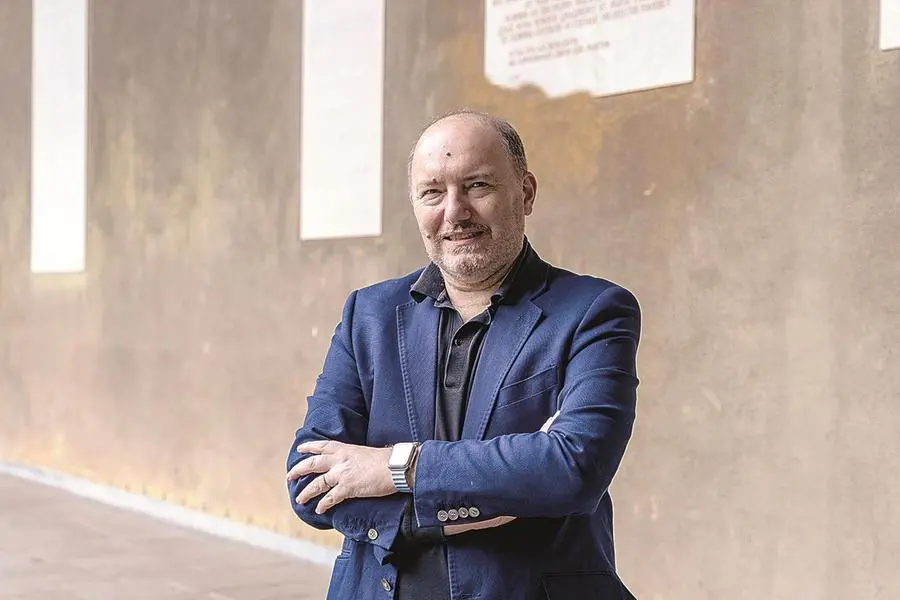Giuseppe Riva, direttore del laboratorio di Tecnologia applicata alla psicologia dell’Istituto Auxologico di Milano e docente di Psicologia della comunicazione e di Psicotecnologie per il benessere all’Università Cattolica del Sacro Cuore