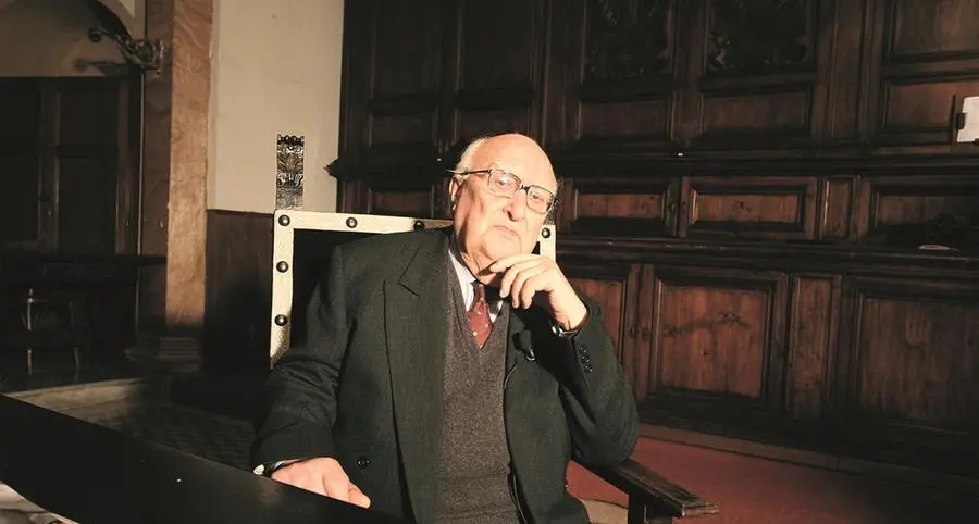 Cento anni di Camilleri, lo scrittore che riabilitò il dialetto