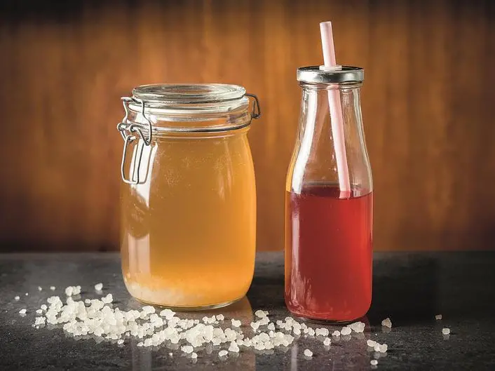 Kefir d’acqua, la bevanda frizzantina che piace all’intestino