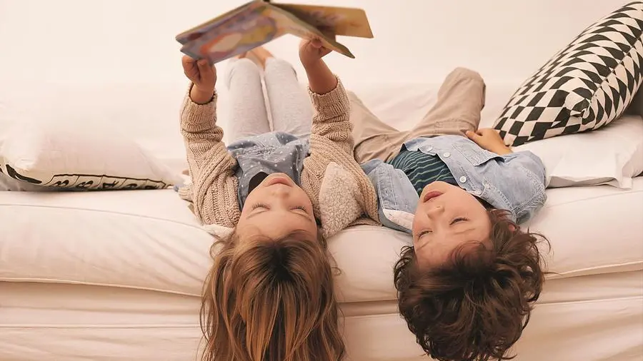 Leggere su carta: i vantaggi per il cervello dei ragazzi