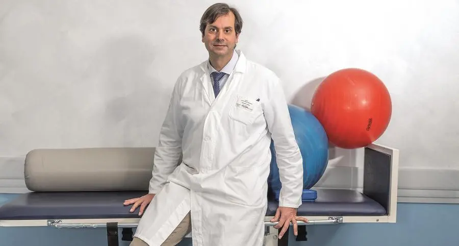 Jorge Navarro Solano: «Curo le persone con gravi lesioni al cervello, vivo a contatto con il dolore: è una vocazione»