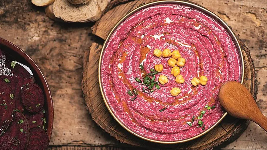 Hummus con barbabietole