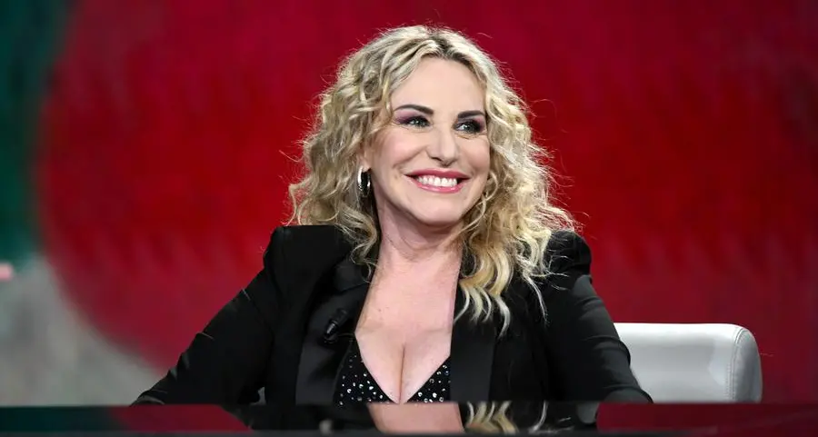 Antonella Clerici: «Una brutta formazione ovarica tolta in tempo: fate prevenzione, andate dal ginecologo»