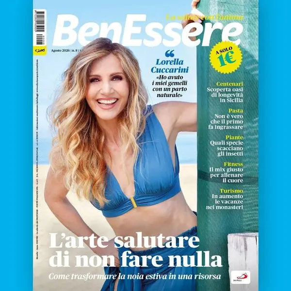 Lorella Cuccarini e la noia creativa nel numero di agosto