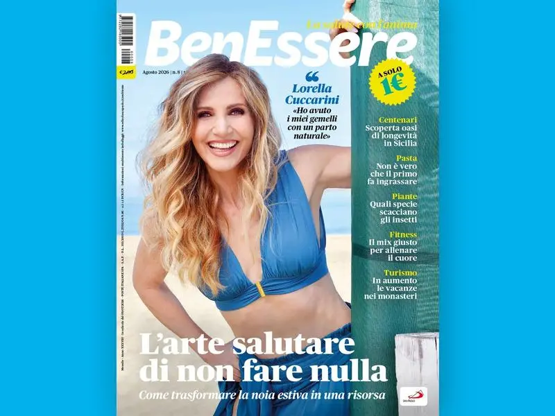 Lorella Cuccarini e la noia creativa nel numero di agosto