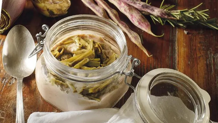 Vellutata di fagioli borlotti con carciofi