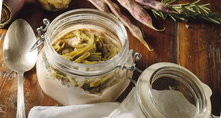 Vellutata di fagioli borlotti con carciofi