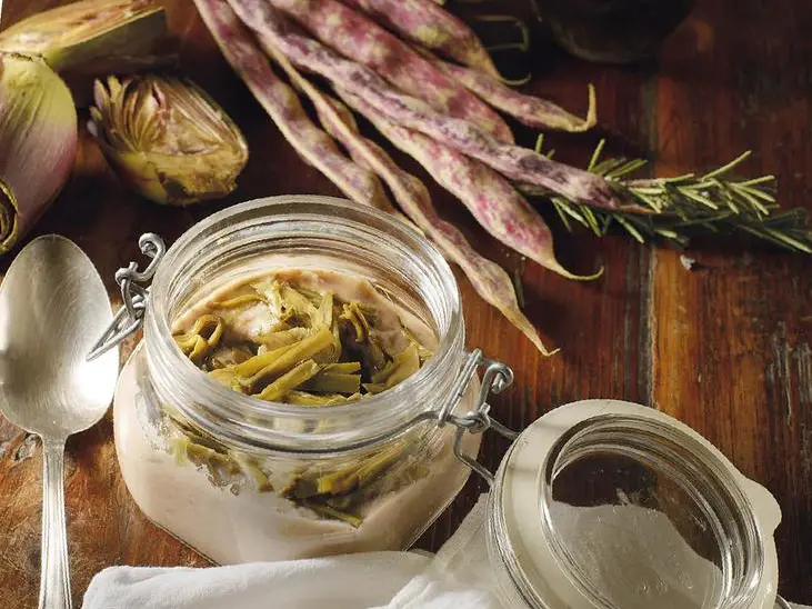 Vellutata di fagioli borlotti con carciofi