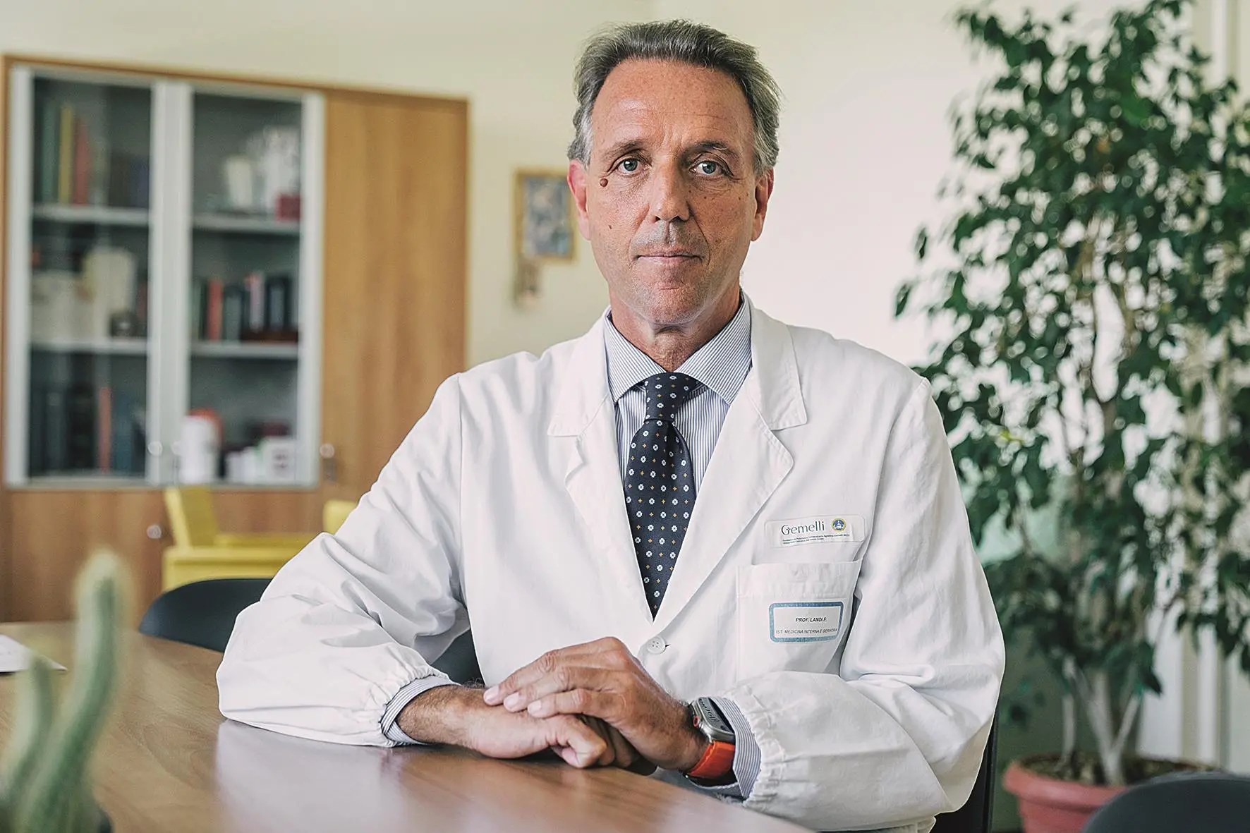 Francesco Landi, responsabile dell’unità di Riabilitazione e direttore del dipartimento di Scienze dell’invecchiamento, neurologiche e ortopediche alla Fondazione Policlinico Universitario Gemelli di Roma. È anche docente di Medicina interna presso l’Università Cattolica del Sacro cuore.