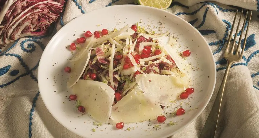 Carpaccio di cavolo cappuccio radicchio e pecorino