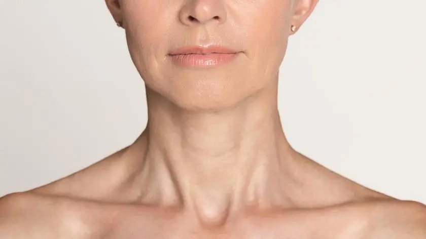 Il lifting cervicale per ringiovanire il collo