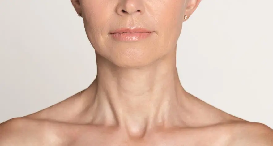 Il lifting cervicale per ringiovanire il collo