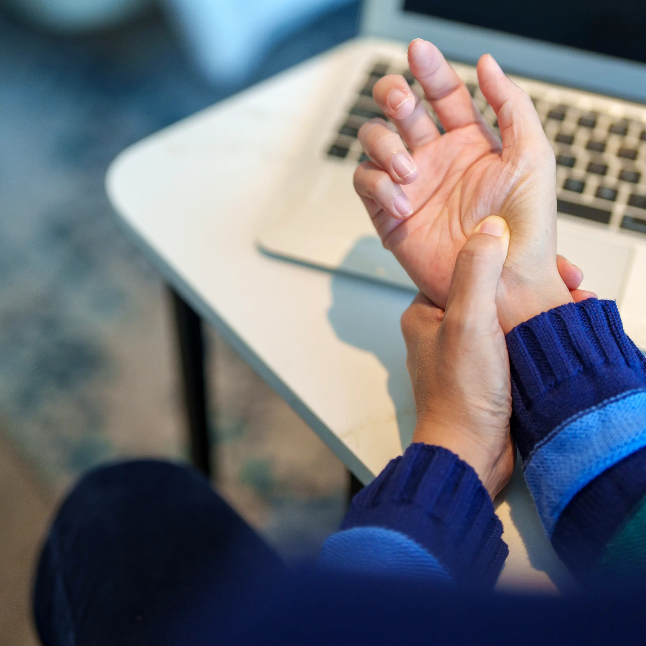 Sindrome del tunnel carpale: tutore o chirurgia?