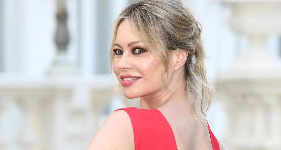 Anna Falchi: «Sto poco al sole, per questo non mi faccio mancare mai la vitamina D»