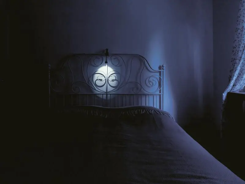 Perché capita di alzarsi di notte per andare in bagno?