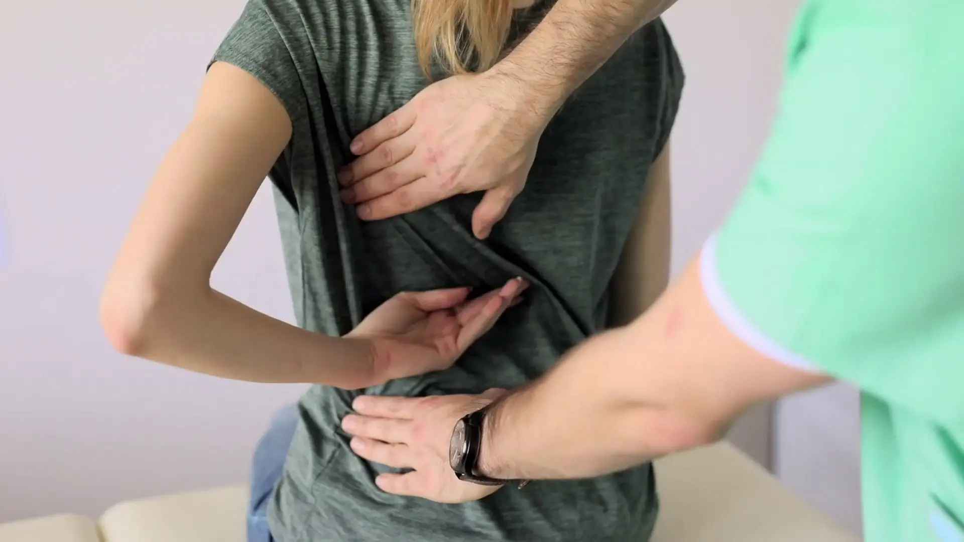 Il corpo come un triangolo equilatero, l'approccio olistico della chiropratica