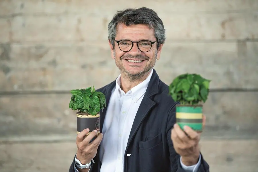 Andrea Segr\\u00E8, professore di Politica agraria internazionale e comparata all\\'Universit\\u00E0 di Bologna, ideatore della campagna Spreco Zero e direttore dell\\'Osservatorio Waste Watcher International dedicato all\\'analisi dei comportamenti alimentari a livello globale. , Foto di Massimo Paolone
