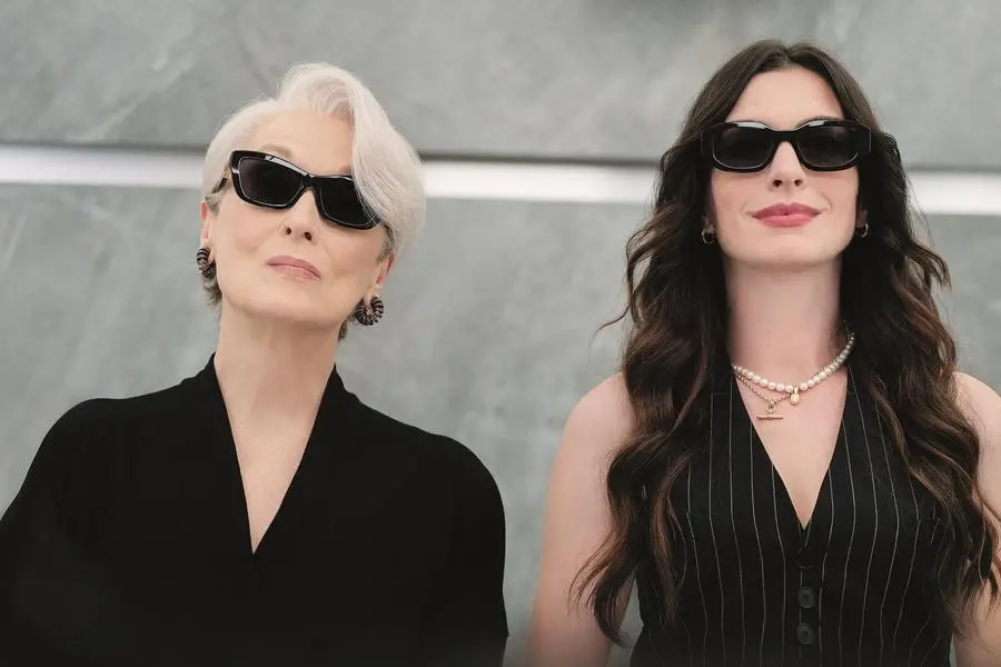 Meryl Streep e Anne Hathaway in una scena di \"Il diavolo veste Prada 2\", nelle sale dal 29 aprile