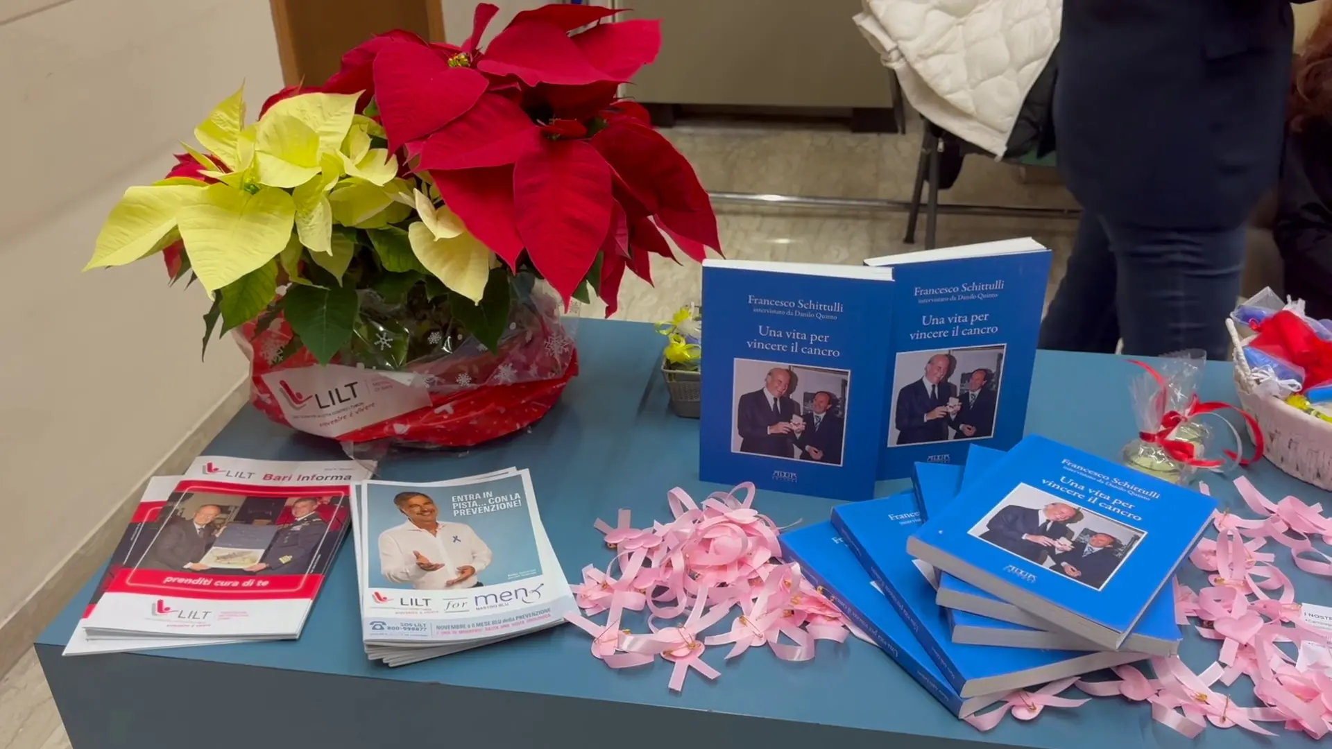 Lotta al cancro, Schittulli racconta in un libro l'impegno di una vita