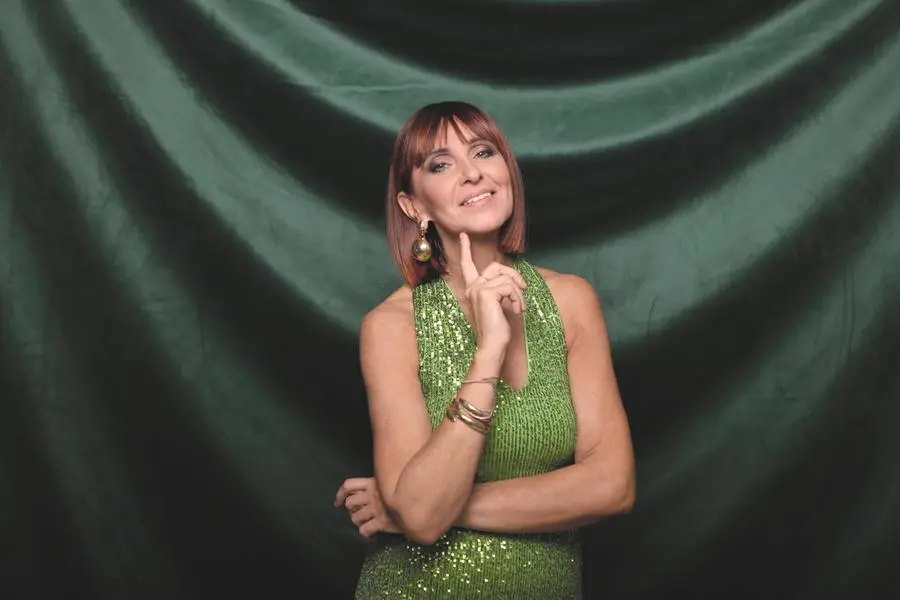 Giuseppina Torre, pianista e compositrice di Vittoria (Ragusa), \\u00E8 vincitrice di numerosi premi a livello internazionale ed \\u00E8 autrice delle musiche del docufilm Papa Francesco e del documentario Liliana Segre. Testimone contro l\\u2019indifferenza.