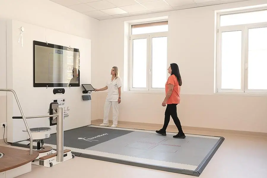 Un momento della fase riabilitiva, su misura per ogni paziente (foto di Giulio Piscitelli)