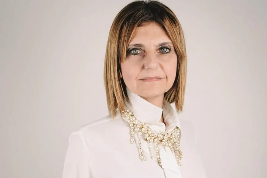 Monica Oriente, impiegata di banca originaria di Sapri (Salerno), ha ricevuto una diagnosi di linfoma di Hodgkin a vent\\'anni e poi di tre altre neoplasie