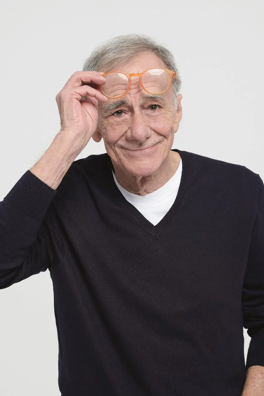 Roberto Vecchioni, 82 anni il 25 giugno, è di nuovo in tour fino al 3 settembre (foto di Fabio Leidi)