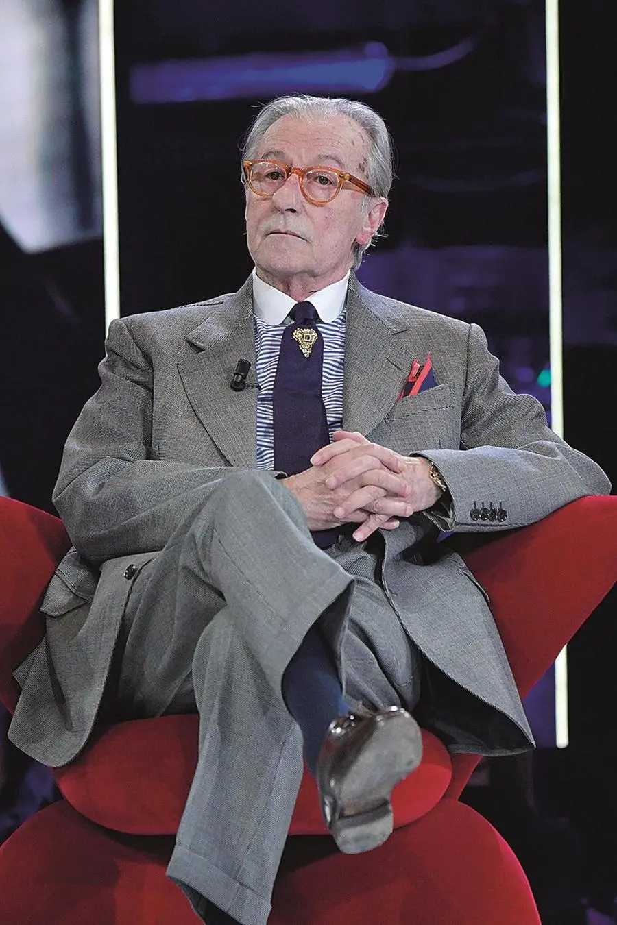 Il giornalista Vittorio Feltri, firma de Il giornale, ha dichiarato in un’intervista al Corriere della Sera di essere stato curato al San Raffaele: «L’anno scorso ho avuto un versamento polmonare. Nella zona del polmone sinistro mi è rimasto un nodulo che mi procurava qualche problema. Mi sono affidato ancora una volta alle cure di Giulia Veronesi. Mi ha operato con un robot».