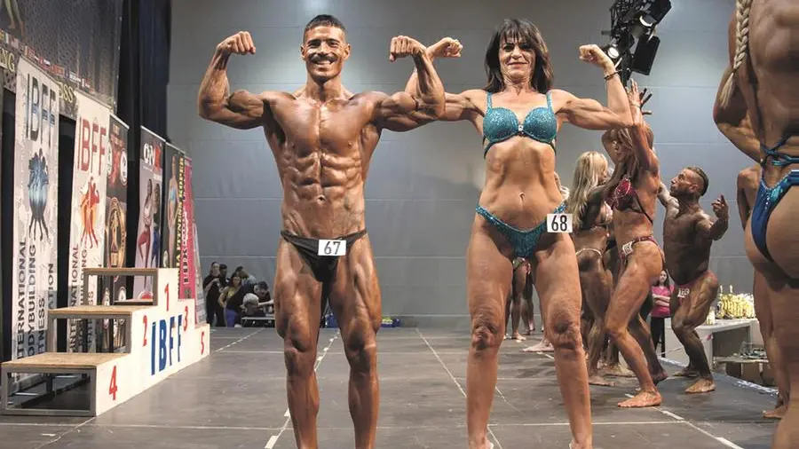 La storia di Stefano: «Siamo la prima coppia madre–figlio a raggiungere una finale mondiale di bodybuilding»