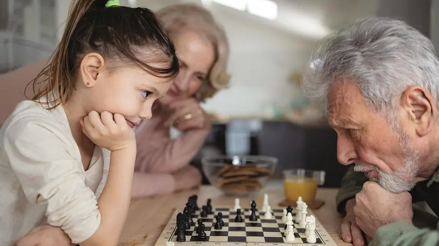 A fare i nonni si ringiovanisce: cervello più smart e migliore salute fisica